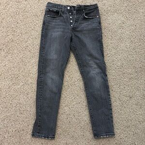 Levi’s 501 Skinny in Gray, size Small